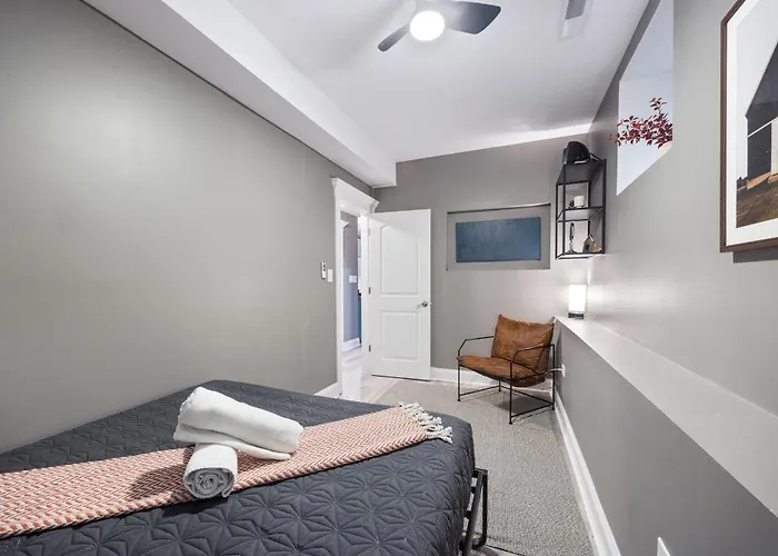 Wrigleyville Apartment